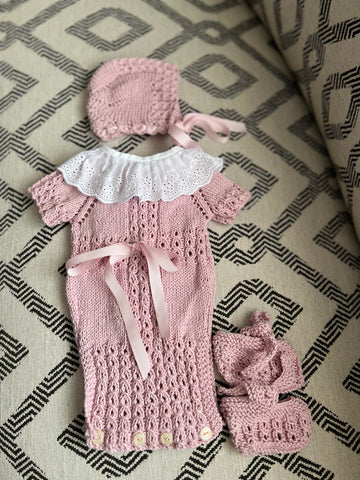 PELELE PUNTO A MANO ROSA BEBE