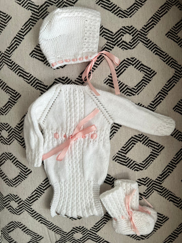 PELELE BLANCO DE LANA HECHO A MANO