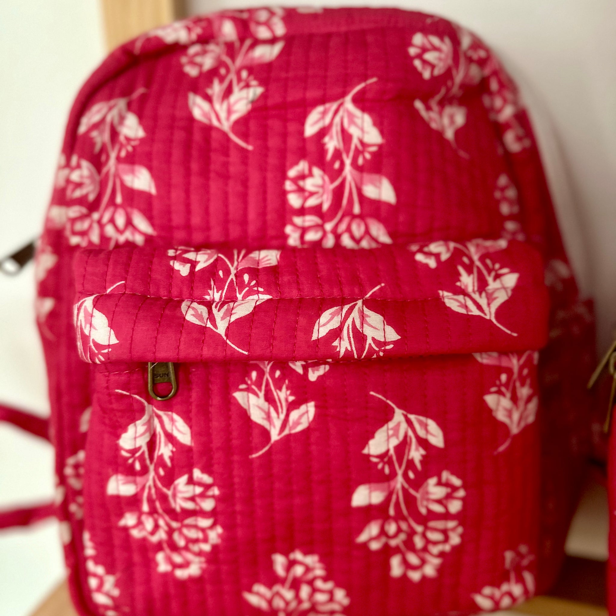 MOCHILA ROSA