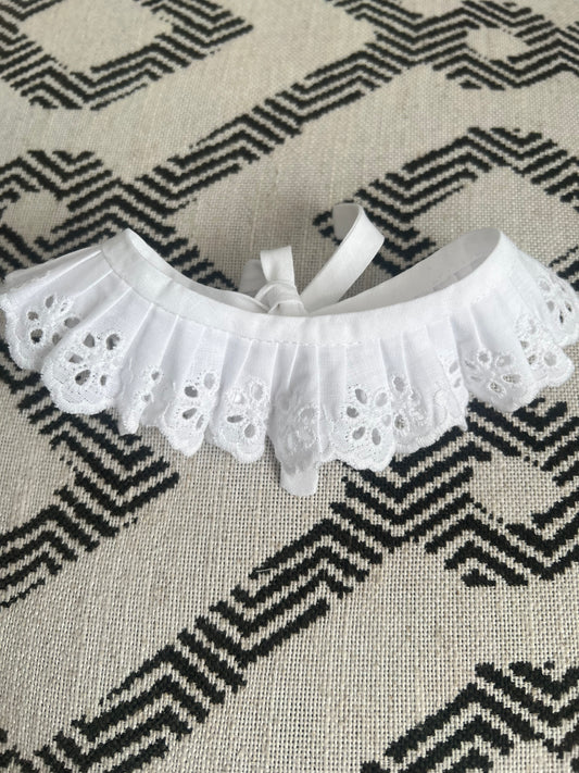 CUELLO TIRA BORDADA FLOR