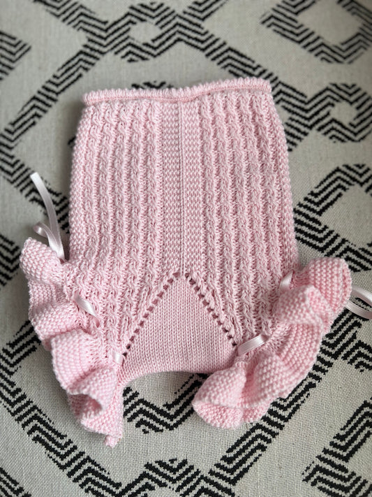 CUBRE ROSA BEBÉ  CON VOLANTITO