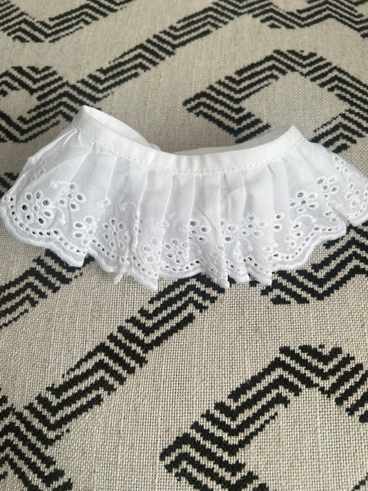 CUELLO TIRA BORDADA ONDAS